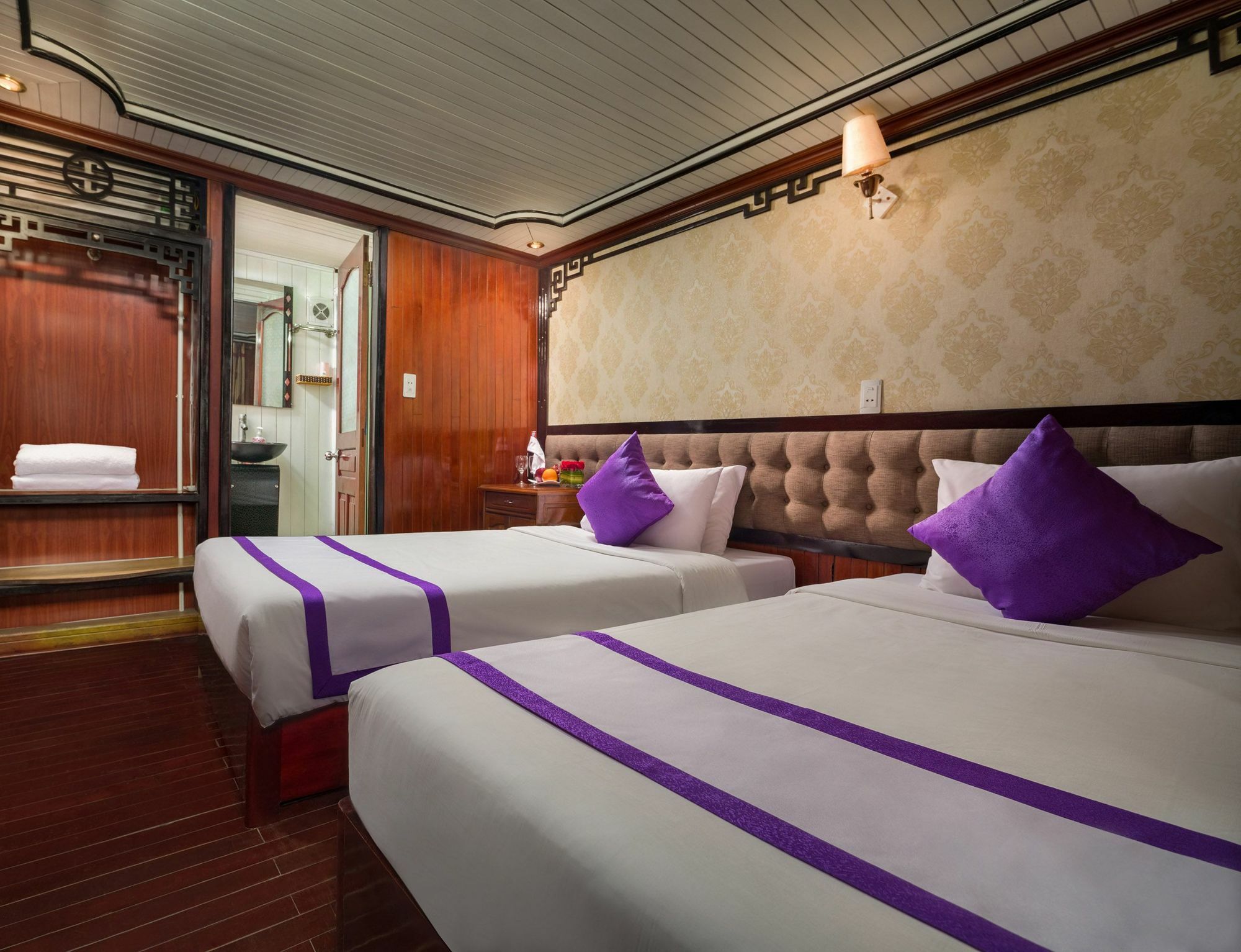 Hotel Halong Lavender Cruises Hạ Long Exterior foto