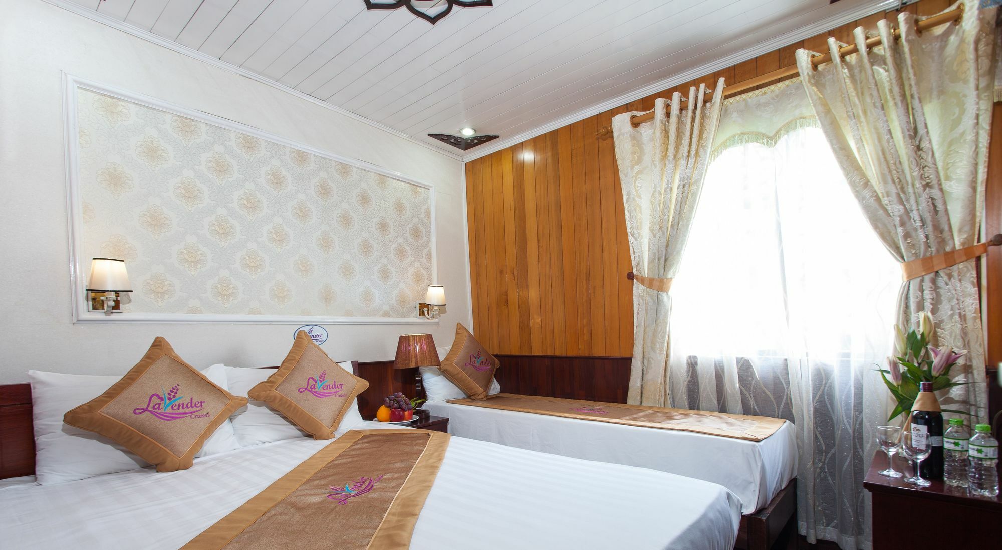 Hotel Halong Lavender Cruises Hạ Long Exterior foto